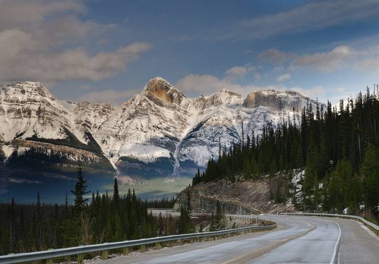 10 Epic Road Trips Everyone Should Make Once in Their Life